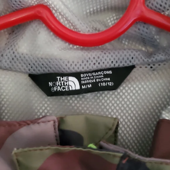 The North Face Kids Camouflage Raincoat - Green and Brown - Picture 8 of 8